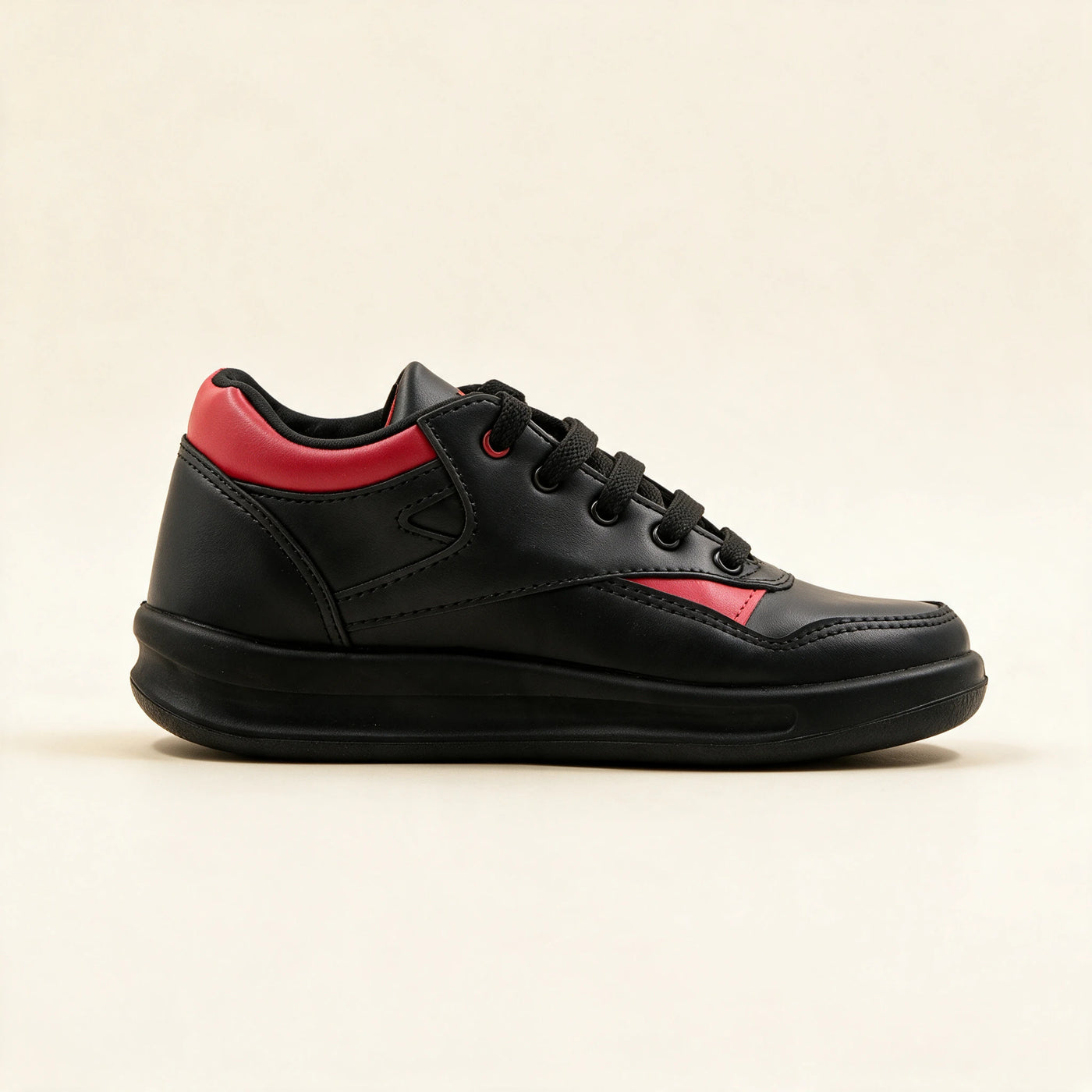1007 — Court sneaker, Black / Red
