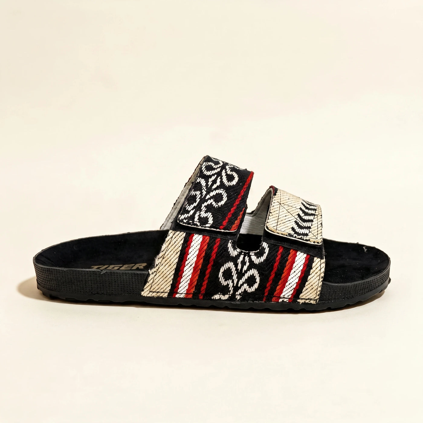 2055X Sadu — Twin Magic Footbed Style, Red