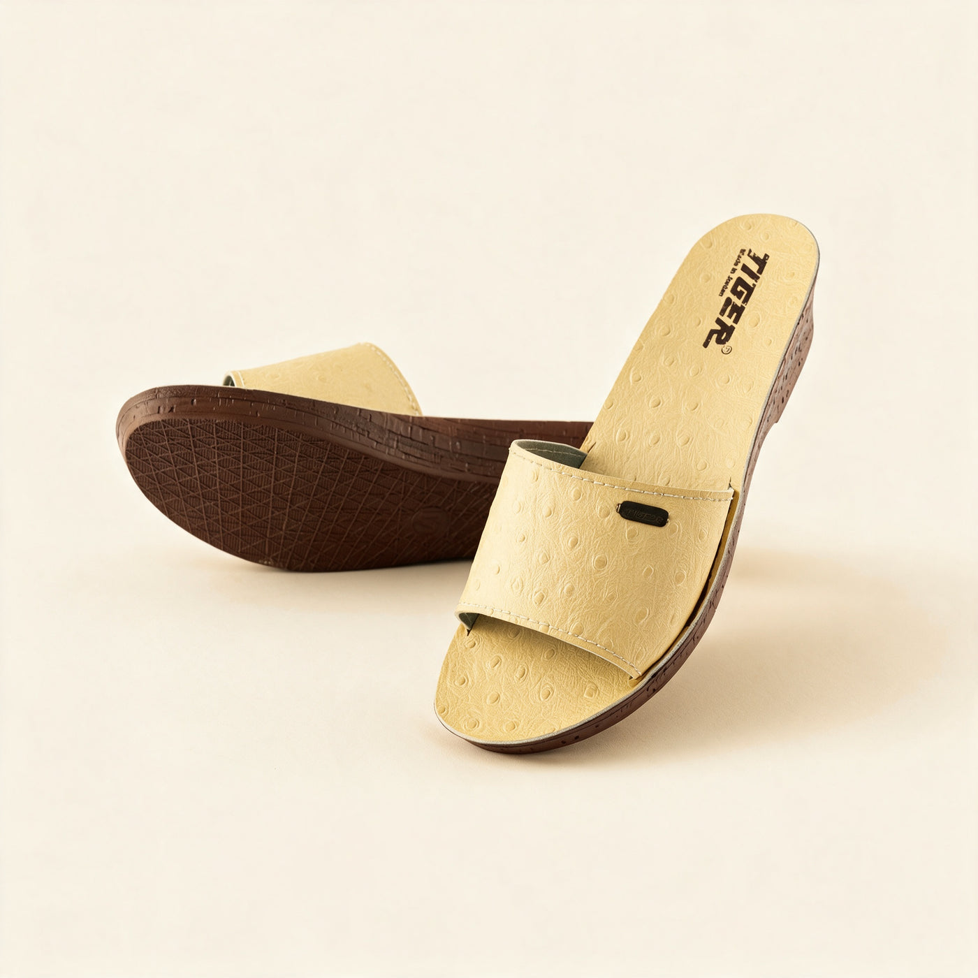 3000 — Ladies' wedge slide, Beige