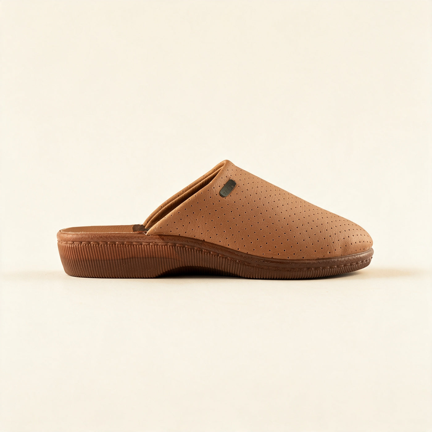 4212 — Men's closed-toe mule, Camel