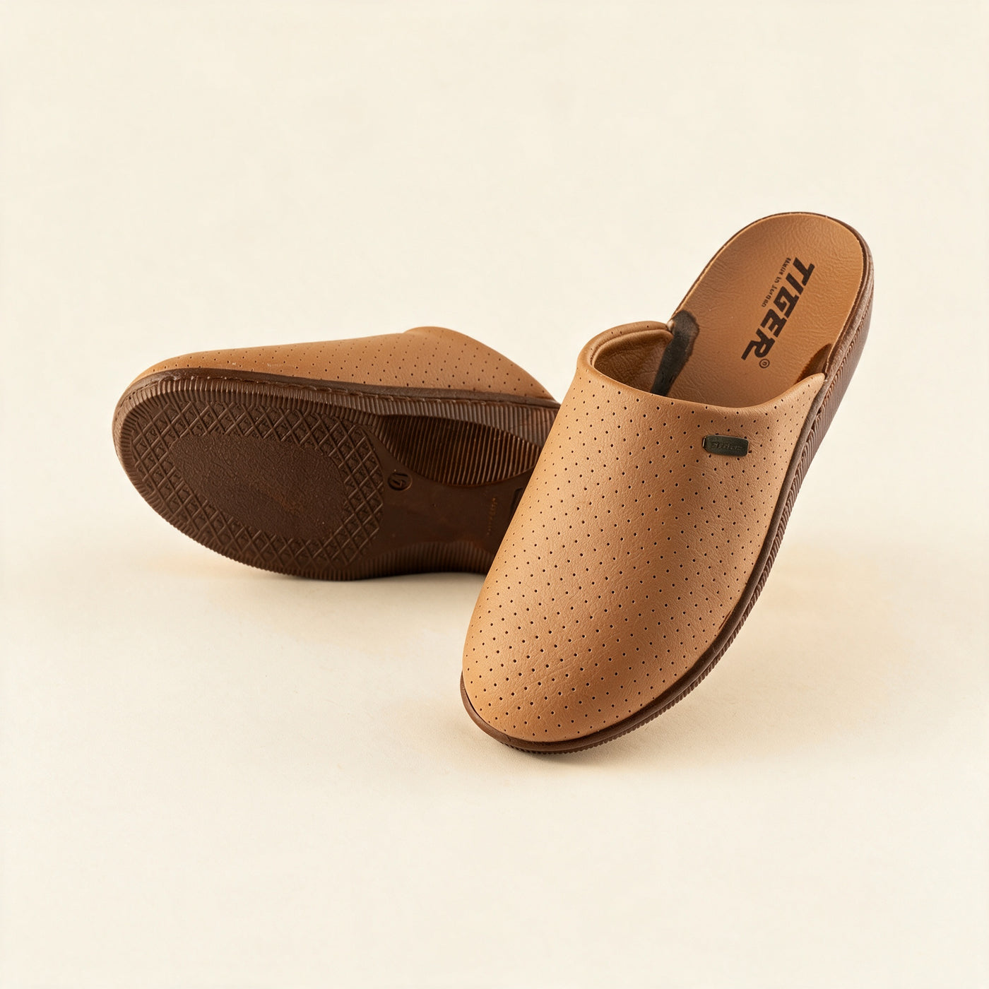 4212 — Men's closed-toe mule, Camel &ndash; view 2