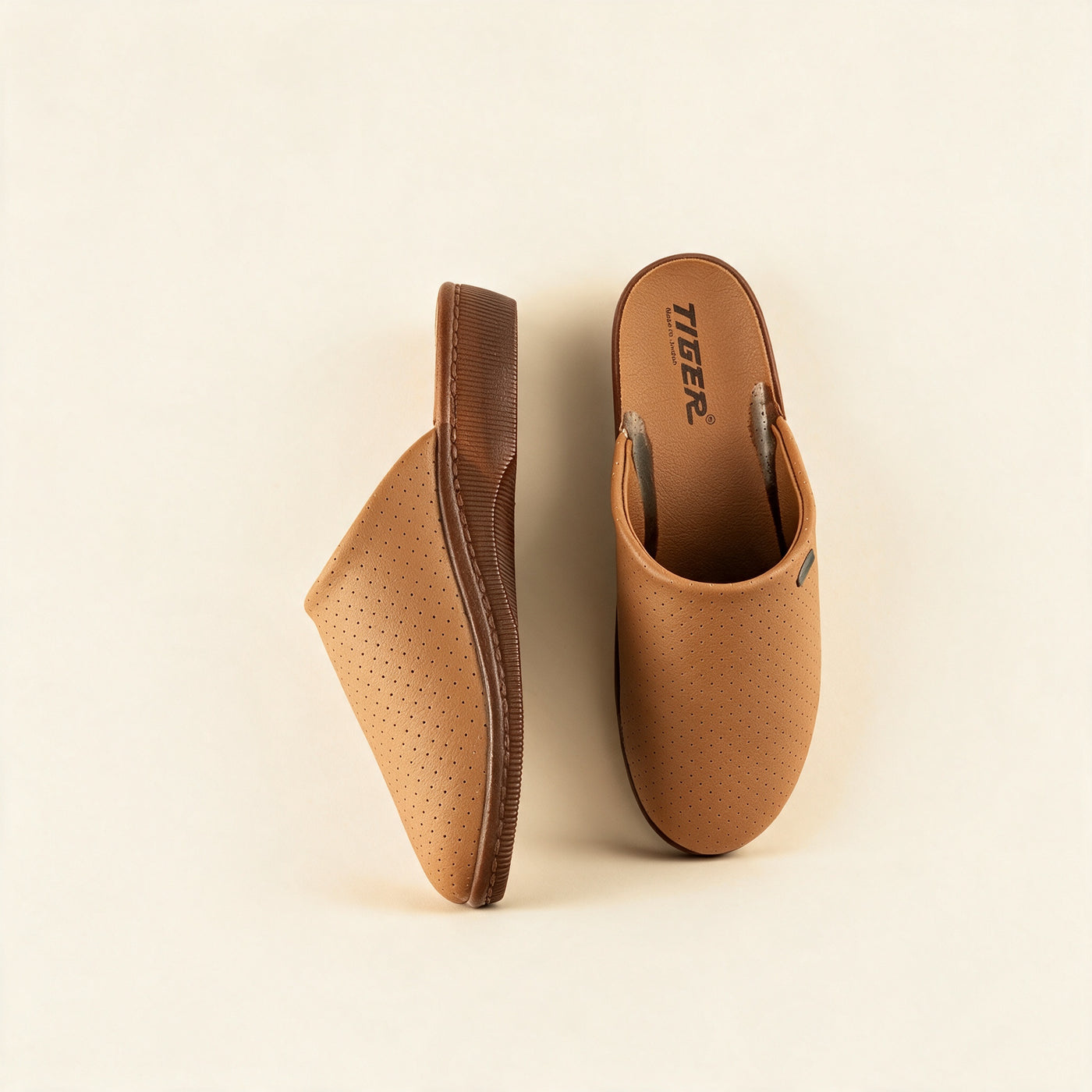 4212 — Men's closed-toe mule, Camel &ndash; view 3