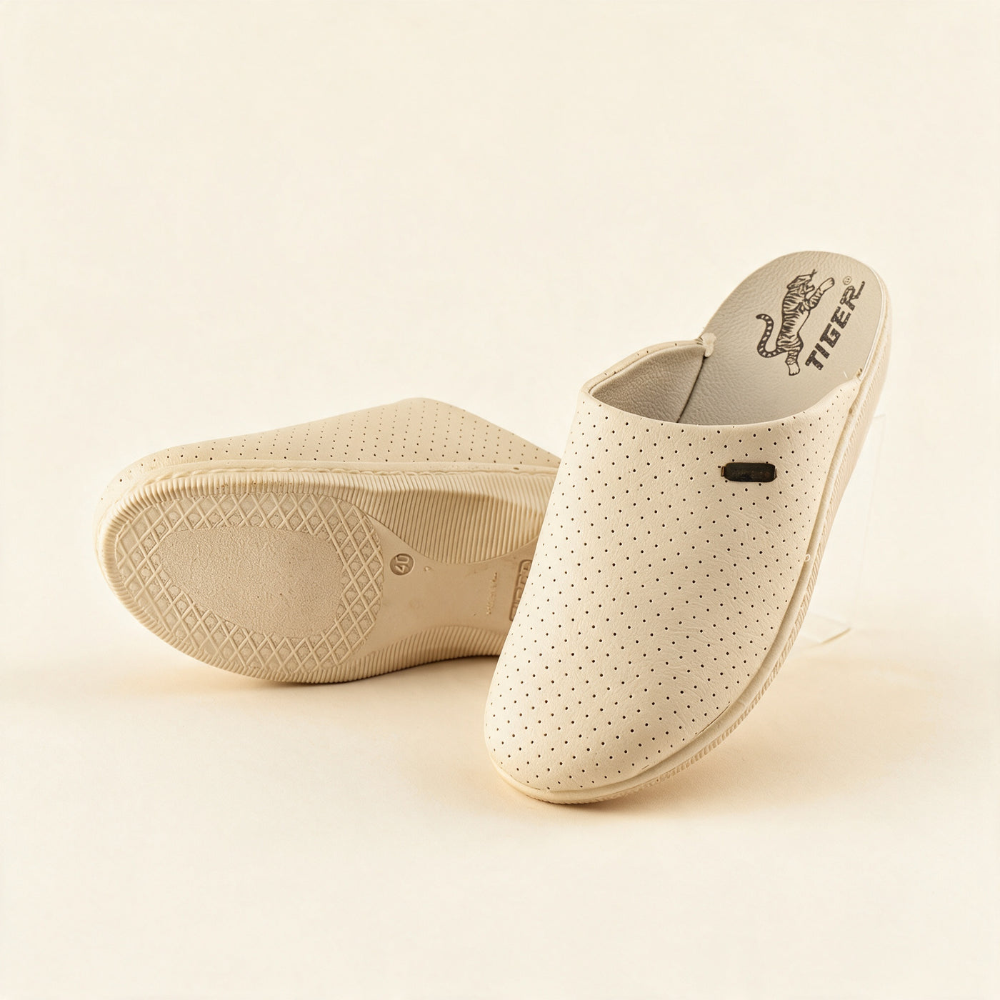 4212 — Men's closed-toe mule, Cream &ndash; view 2