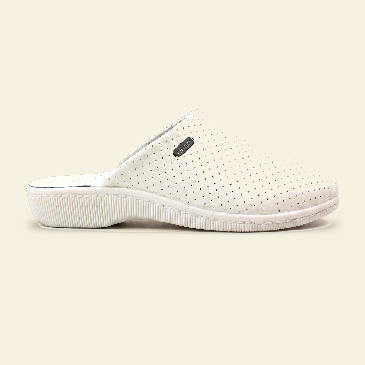 4212 — Men's closed-toe mule, White