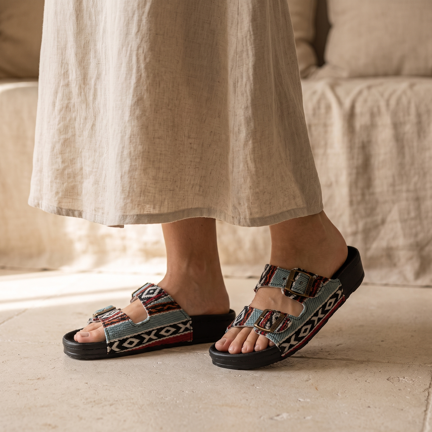 5078 Sadu — Twin-buckle footbed slide, Blue &ndash; view 2