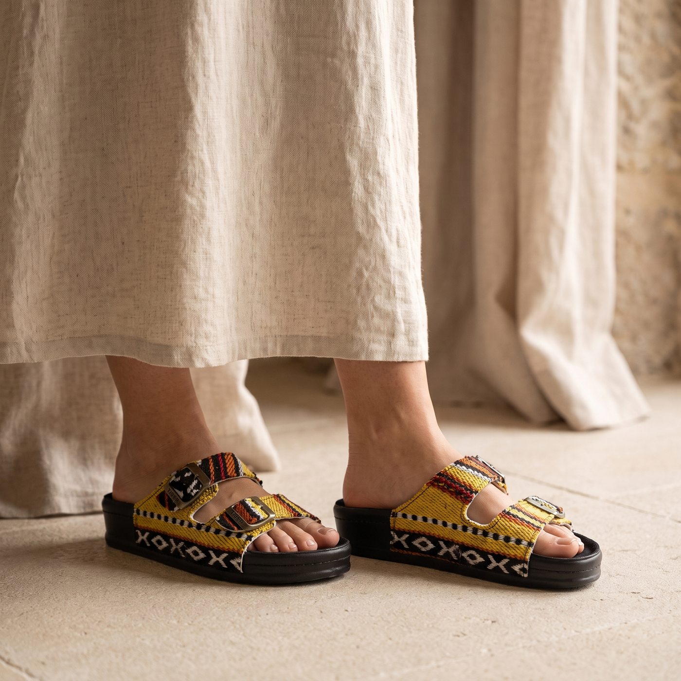 5078 Sadu — Twin-buckle footbed slide, Yellow &ndash; view 2